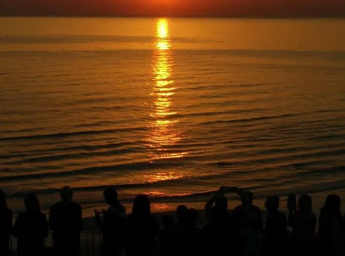 Casale Delle Rondini Feriehus *